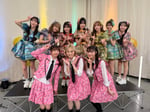 「FRUITS ZIPPERのNEW KAWAIIってしてよ？」出演者。上段がFRUITS ZIPPER、下段が私立恵比寿中学。