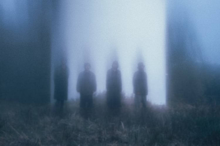 揺れるは幽霊