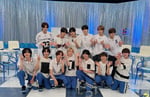 前列がなにわ男子、後列がTWS。(c)テレビ朝日