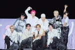 JO1。「JO1 5th Anniversary ～祭り～」より。©LAPONE ENTERTAINMENT
