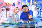 左から佐久間大介（Snow Man）、日村勇紀（バナナマン）。©日本テレビ