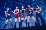 「2025 LE SSERAFIM TOUR 'EASY CRAZY HOT' ENCORE IN TOKYO DOME」初日の様子。(P)&(C) SOURCE MUSIC