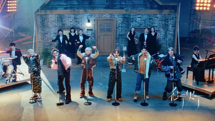 BE:FIRST「街灯」ミュージックビデオより。