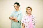 岩本照（Snow Man）と松田元太（Travis Japan）。「カラちゃんとシトーさんと、」でダブル主演を務める。©Storm Labels Inc.