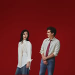 左から宇多田ヒカル、チャーリー・プース。