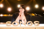 3月19日放送の「SONGS」に出演するアンジェラ・アキ・ ©︎NHK