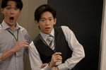 「あざとかわいいワタシが優勝」より、船津稜雅（超特急）演じる清水課長。©︎TOKYO MX