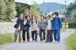 Aぇ! group、草間リチャード敬太、西村拓哉が出演する「リゾートトークバラエティ ゴールデンホリデぇ！」の収録の様子。©︎テレ東