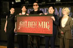 「GOLDEN MIC」プレスカンファレンスの様子。左からMaRI、STUTS、Zeebra、せいや（霜降り明星）、Charlu。