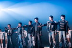 2PM。日本デビュー15周年記念コンサート「2PM Japan 15th Anniversary Concert "THE RETURN" in TOKYO DOME」より。（撮影：田中聖太郎写真事務所）