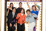 左上から時計回りに滝沢眞規子、鈴木啓太、バービー（フォーリンラブ）、直川貴博、浮所飛貴（ACEes）、青木源太。©日本テレビ