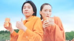Mrs. GREEN APPLEが出演する「キリングッドエール 大合唱篇」より。