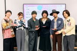左からほしのディスコ（パーパー）、伊勢鈴蘭（アンジュルム）、クリープハイプ。