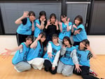 RE-GEと坂本遥奈（ex. TEAM SHACHI）。
