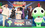 左から福田雄一監督、あの、渡辺久美子、ジェシー、長谷川忍、ケロロ軍曹。
