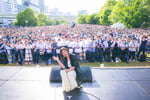 「絢香 20th ANNIVERSARY PREMIUM FREE LIVE」の様子。（撮影：渡邉一生）