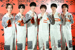 「SixTONES STock」取材会につなぎ姿で登場したSixTONES。
