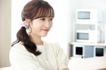 小栗有以（AKB48）演じる姫宮加奈子。©「ドライな同期の溺愛癖」製作委員会