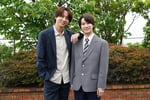 左から寺西拓人（timelesz）、嶋﨑斗亜。 ©フジテレビ