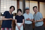 左から相葉雅紀、栗原はるみ、小峠英二（バイきんぐ）、澤部佑（ハライチ）。©テレビ朝日