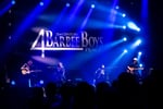 BARBEE BOYS 4PEACE「BB4P SHOW」の様子。（Photo by Mariko Miura）