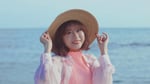 水瀬いのりが麦わら帽子姿で海辺へ、キラキラした夏を詰め込んだ「Summer Challenger」MV公開