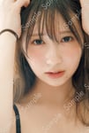 藤嶌果歩（日向坂46）1st写真集「果実の歩幅」封入ポストカードのサンプル。©集英社／菊地泰久