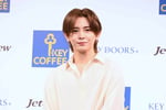 8月24日に放送がスタートする簡易抽出型コーヒー「KEY DOORS＋ JET BREW」の新テレビCMに出演する山田涼介（Hey! Say! JUMP）。