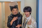 「水イイじゃん！」でコラボする尾形貴弘（パンサー）と曽野舜太（M!LK）。©日本テレビ