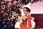 1985年12月25日放送回で「なんてったってアイドル」を歌う小泉今日子。
