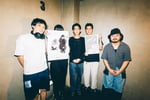 左からphritz、長谷川白紙、D.A.N.（撮影：宇都宮勝）