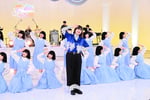 アバンギャルディと土岐麻子。©ABCテレビ