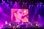 hide with Spread BeaverのZepp Nagoya公演の様子。（Photo by KAZUKO TANAKA［CAPS］）