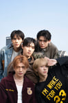 WILD BLUEの1st写真集（タイトル未定）より。