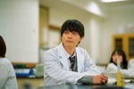 映画「ない花」新カットに作間龍斗を静かに見つめる原菜乃華　角銅真実のサントラ配信も