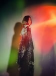 米津玄師の新アーティスト写真。
