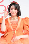 FRUITS ZIPPERの鎮西寿々歌。